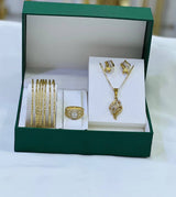 Coffret Bijoux Élégance — Collier, Boucles, Bague & Bracelets